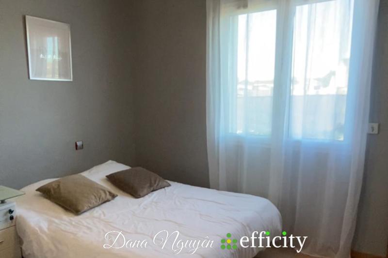 Villa - 176 m² - 8 pièces