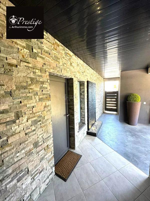 Maison - 186 m² - 5 pièces