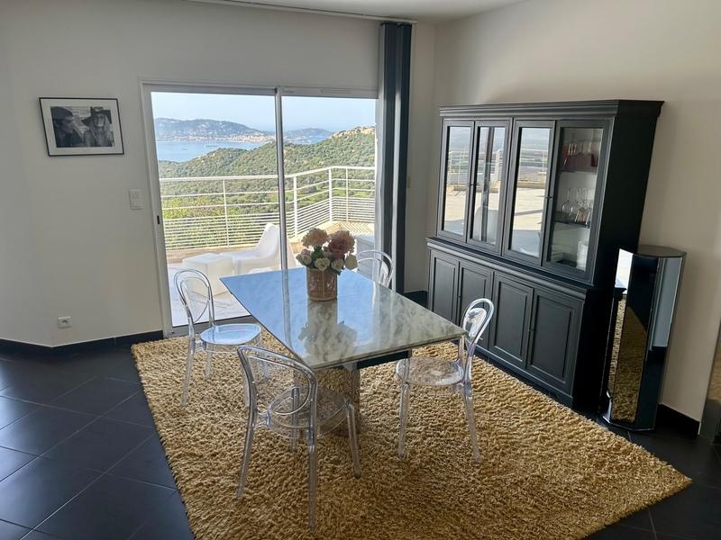 Villa - 217 m² - 5 pièces