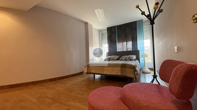 Appartement - 137 m² - 6 pièces