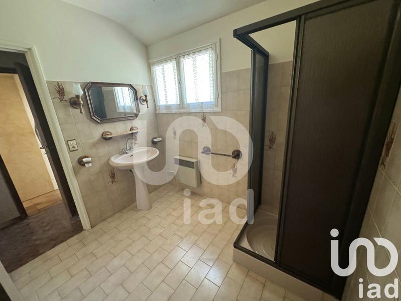 Maison - 260 m² - 6 pièces