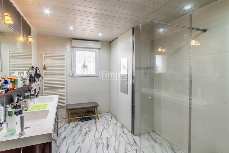 Maison - 106 m² - 5 pièces