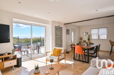 Appartement - 75 m² - 3 pièces