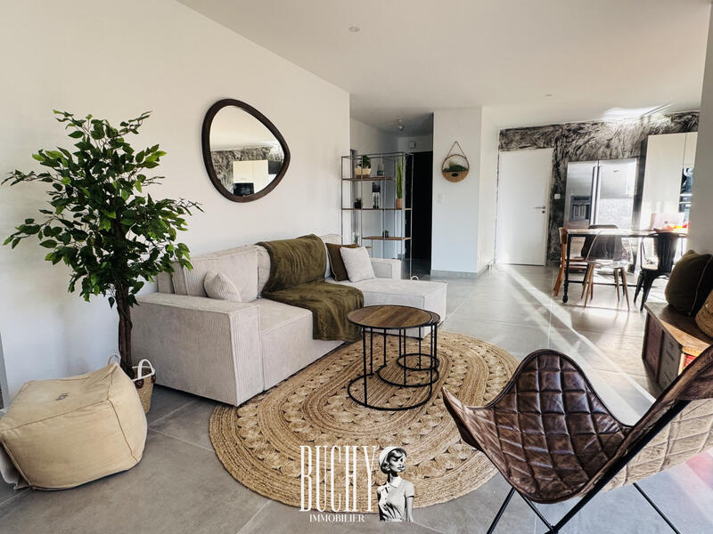 Maison - 97 m² - 4 pièces