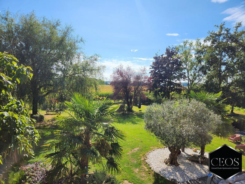 Maison - 280 m² - 8 pièces