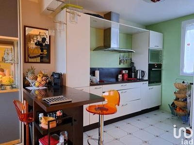 Maison - 180 m² - 6 pièces