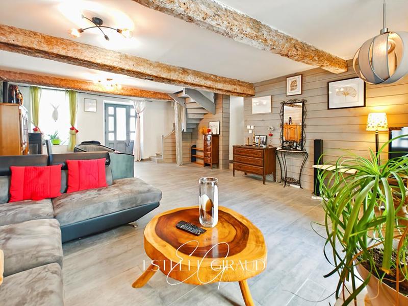 Maison - 164 m² - 5 pièces