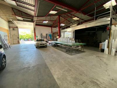 Atelier d'activités - 696 m²