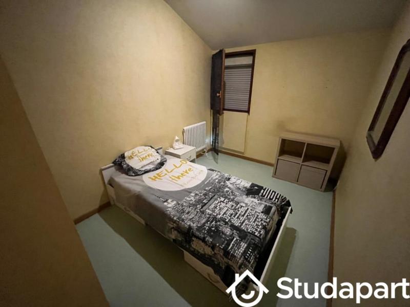 Chambre - 10 m² - 1 pièce