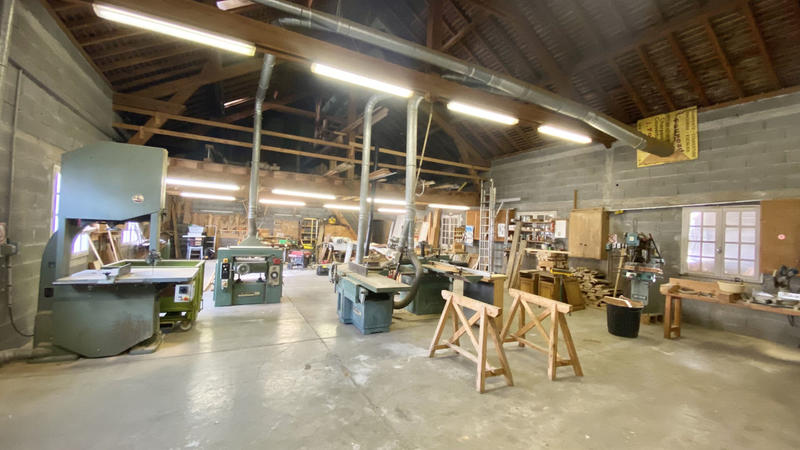 Atelier d'activités - 270 m²