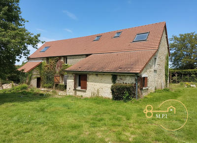 Maison - 220 m² - 8 pièces