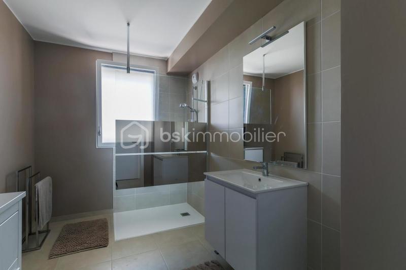 Appartement - 91 m² - 4 pièces