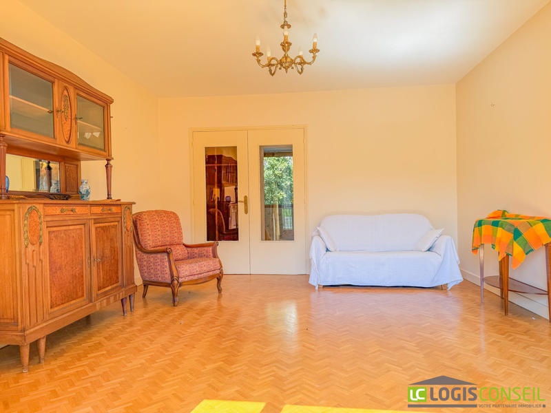 Appartement - 101 m² - 5 pièces