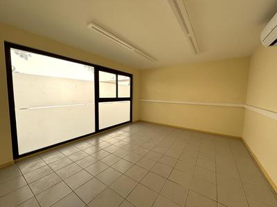 Bureau - 124 m² - 6 pièces