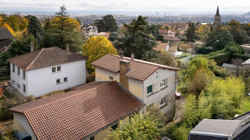 Maison - 264 m² - 11 pièces