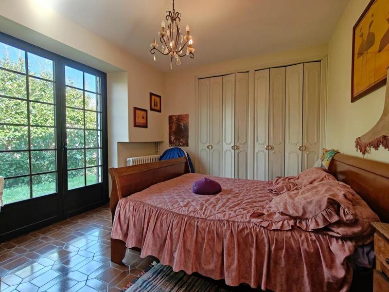 Maison - 218 m² - 6 pièces