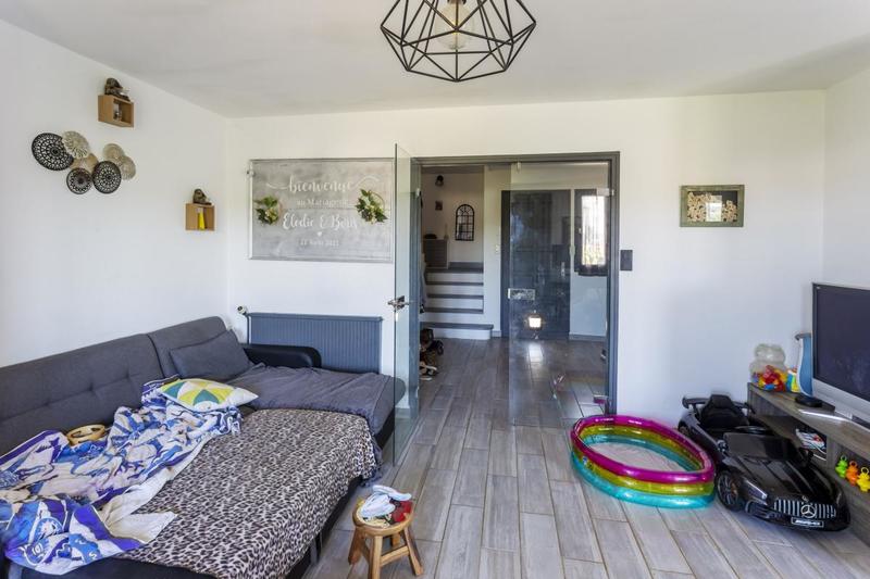 Pavillon - 191 m² - 8 pièces