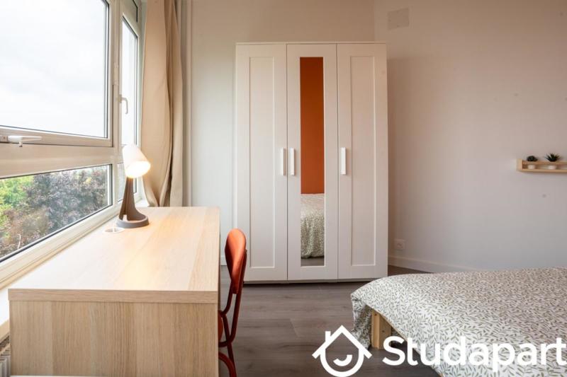 Chambre - 10 m² - 1 pièce