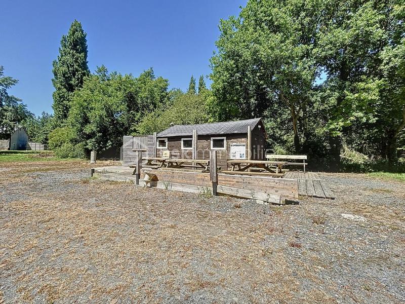 Demeure - 140 m² - 5 pièces