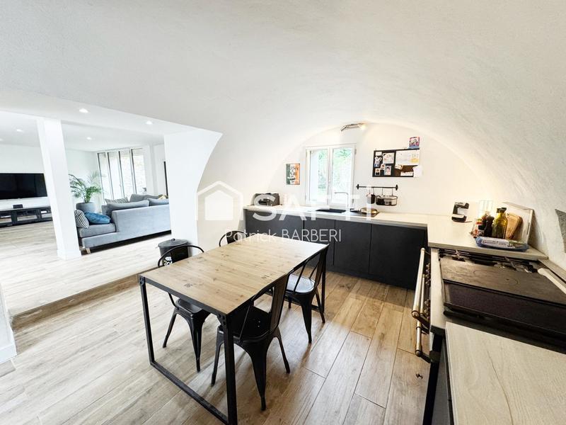 Ferme - 300 m² - 6 pièces