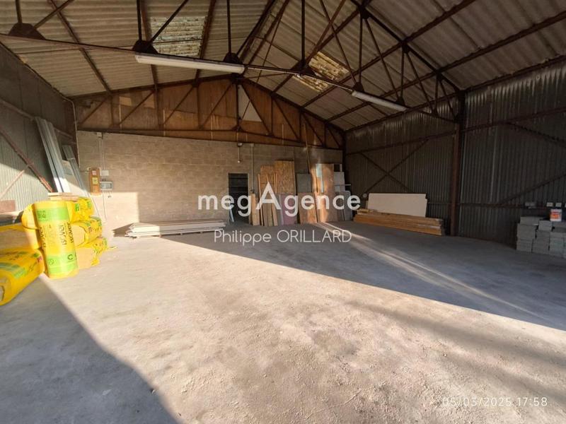 Local commercial - 145 m² - 2 pièces