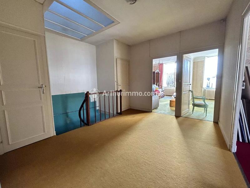 Maison - 174 m² - 9 pièces