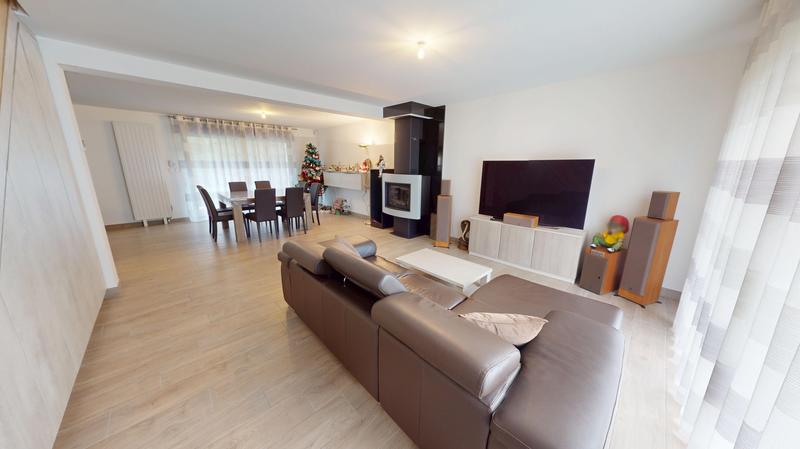 Maison - 122 m² - 6 pièces