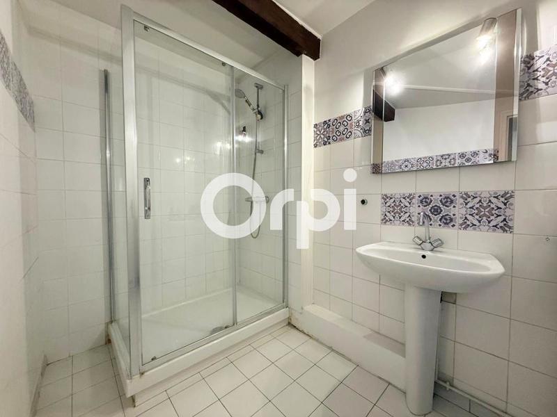 Appartement - 120 m² - 5 pièces