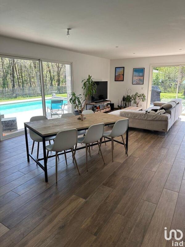 Maison - 130 m² - 4 pièces