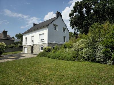 Maison - 180 m² - 7 pièces