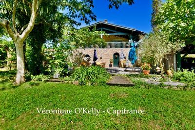 Maison - 227 m² - 8 pièces