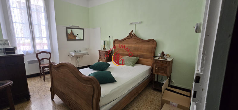 Maison - 515 m² - 45 pièces