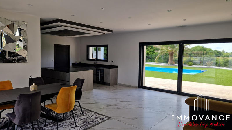 Maison - 171 m² - 7 pièces