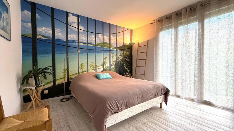 Maison - 200 m² - 7 pièces