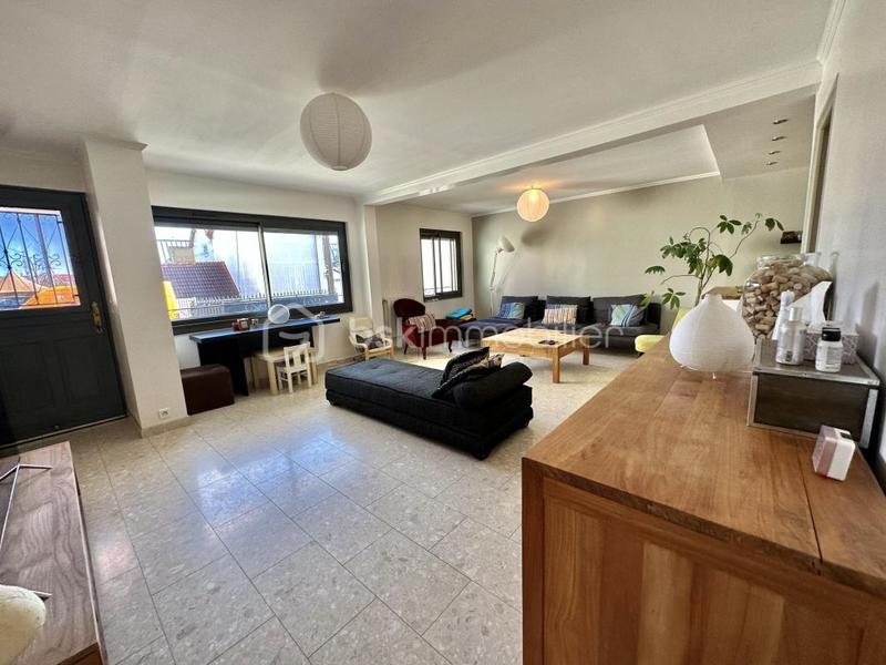 Maison - 160 m² - 7 pièces