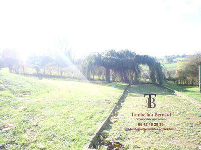 Terrain constructible - 1 304 m²