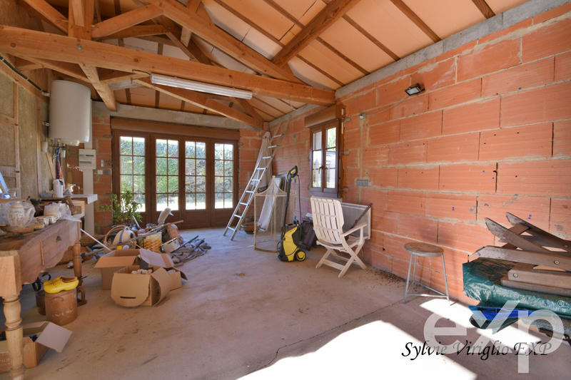 Maison - 207 m² - 6 pièces