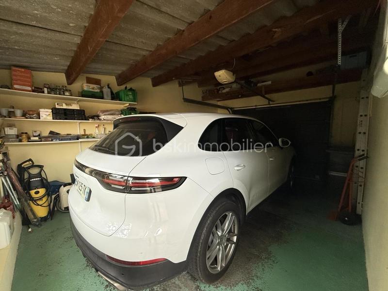 Maison traditionnelle - 110 m² - 4 pièces