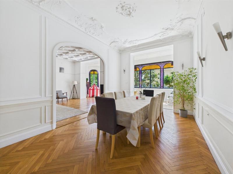 Appartement bourgeois - 193 m² - 4 pièces