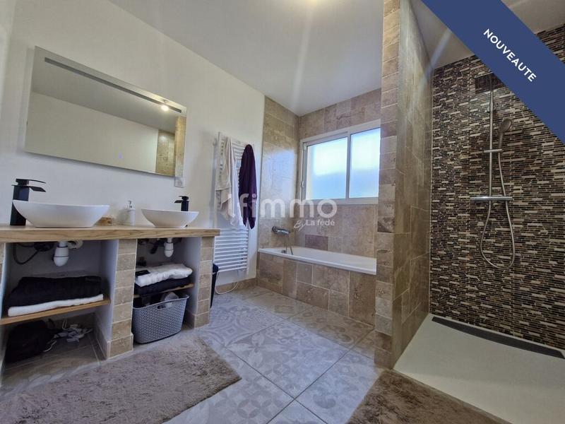 Maison - 200 m² - 7 pièces