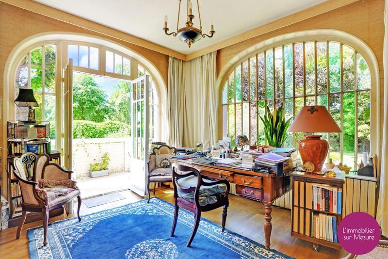 Appartement - 165 m² - 6 pièces