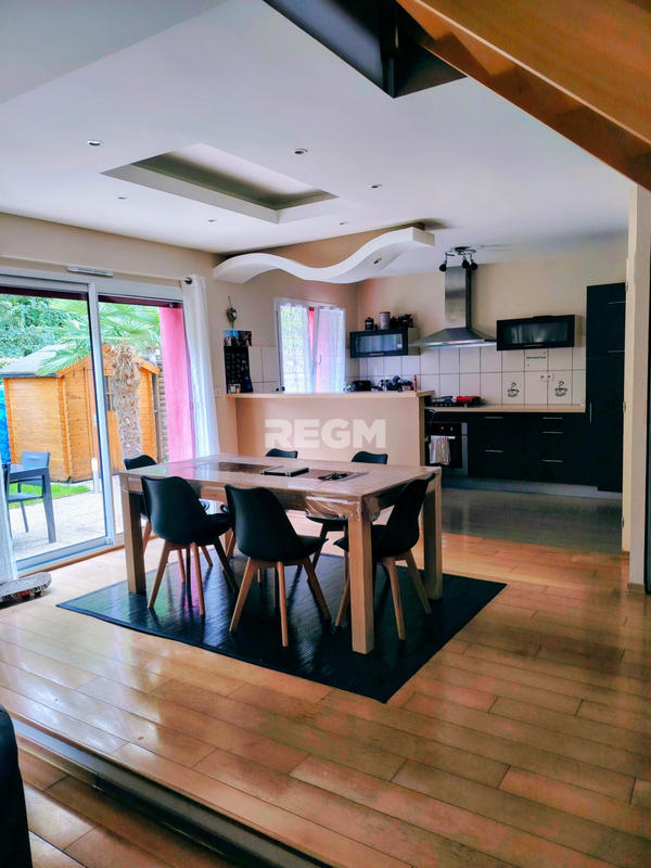 Maison - 116 m² - 6 pièces