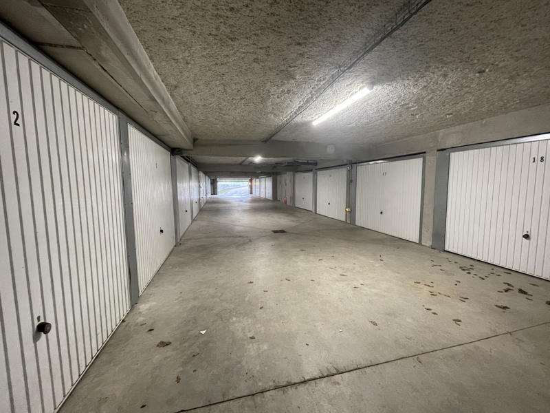 Parking / Garage - 17 m²
