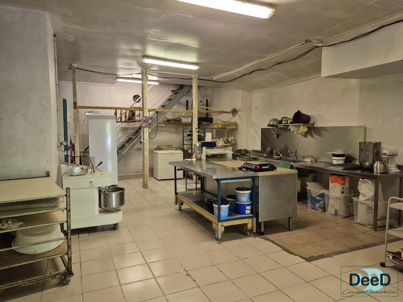 Local commercial - 200 m²