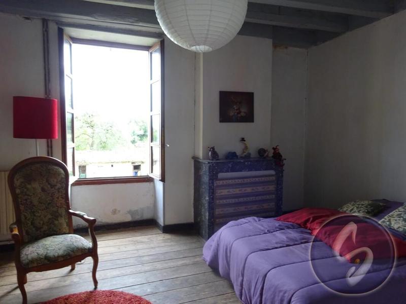 Maison - 327 m² - 9 pièces