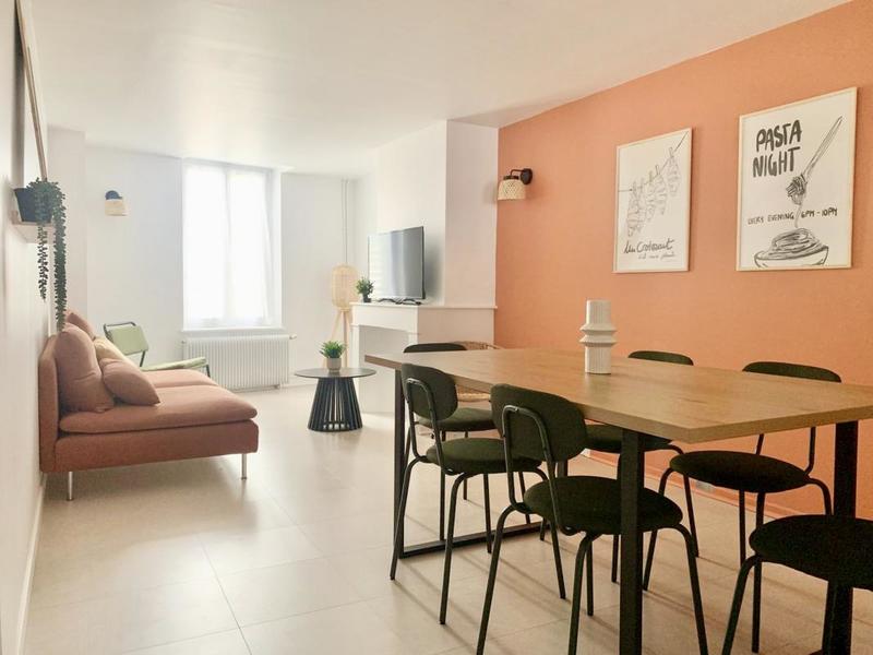 Appartement - 121 m² - 7 pièces