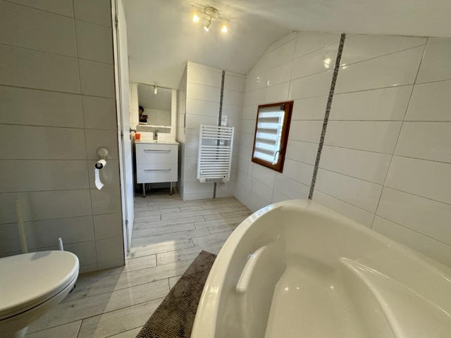 Maison - 105 m² - 4 pièces