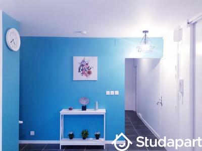 Chambre - 11 m² - 1 pièce