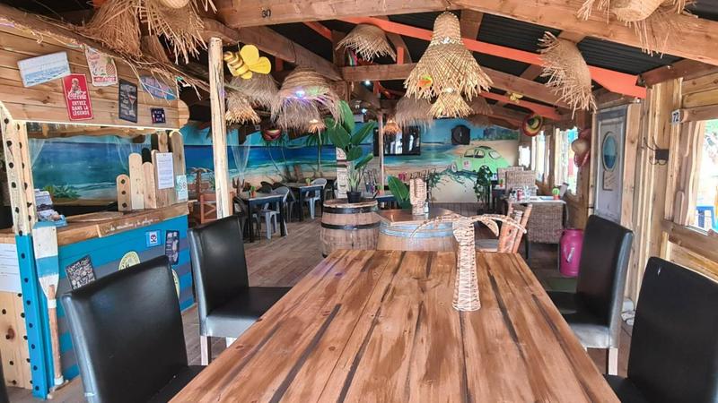 Maison - 570 m² - 6 pièces