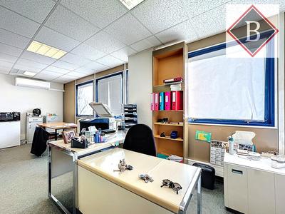 Bureau - 68 m² - 1 pièce